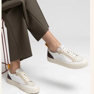 ONCEPT | women’s London Sneaker Cappuccino - size 9